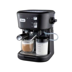 Cafetera Espresso Oster 900 Ml 15 Bar Con Espumador De Leche Em5501b