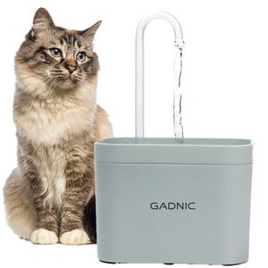 Bebedero Fuente Verde Para Beber Automático Gadnic PET09 Recirculación de Agua 1.5L 