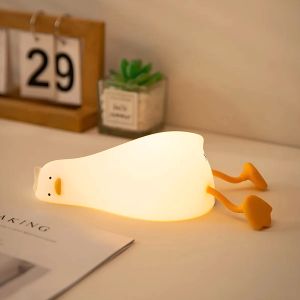 Velador Luz Infantil Lampara Led Usb Pato Silicona Cálido Estructura Blanco Y Amarillo